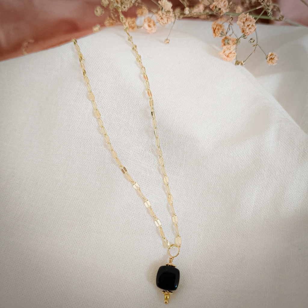 Amelia - Onyx
